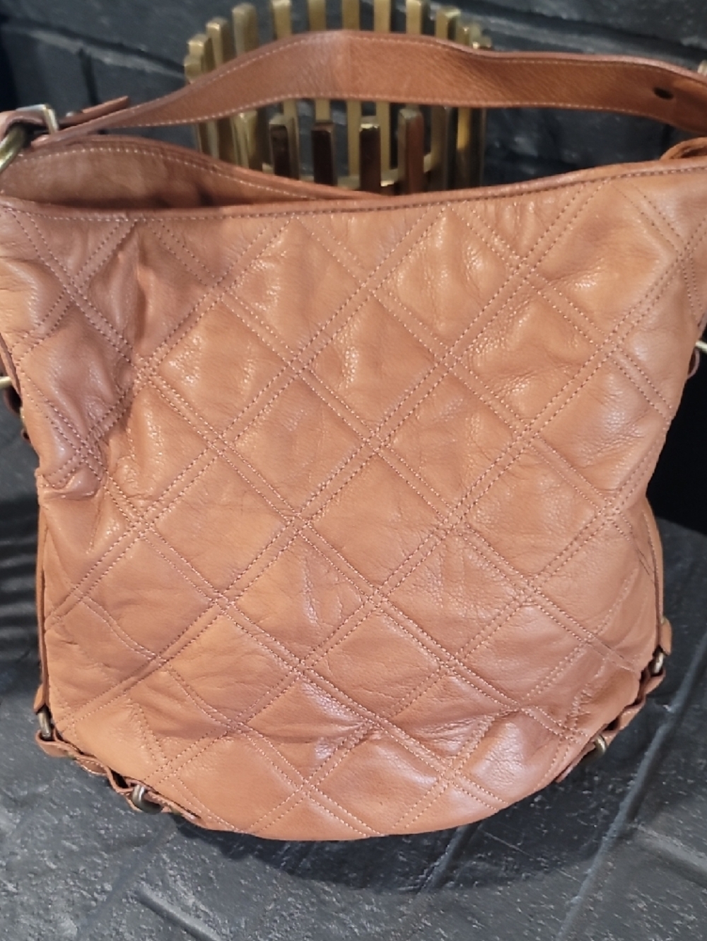 Vintage Fossil Women's Quilted Leather Hobo Bag in Tan - Picture 5 of 8